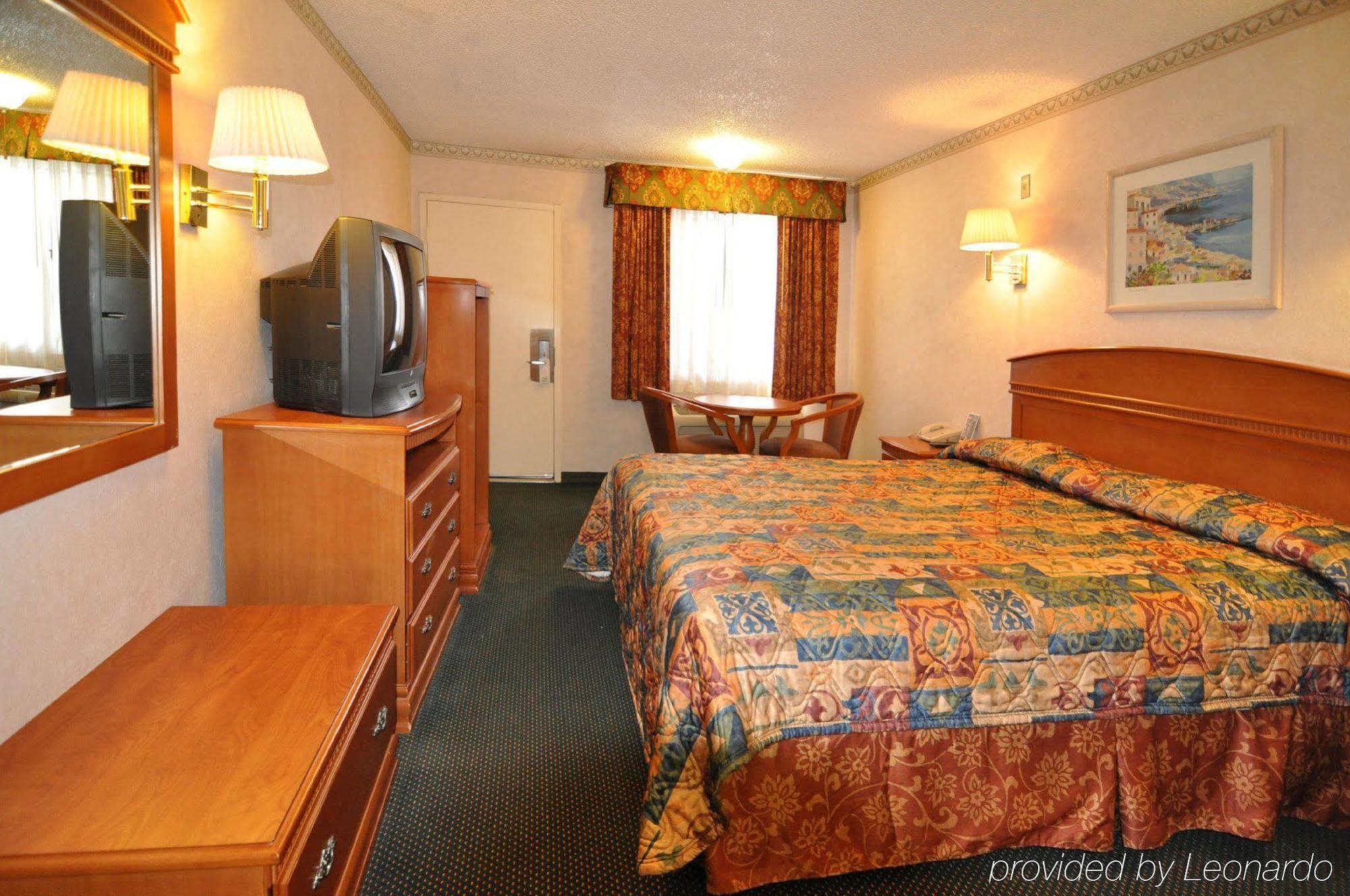 Orange Tustin Inn In Orange Rum bild
